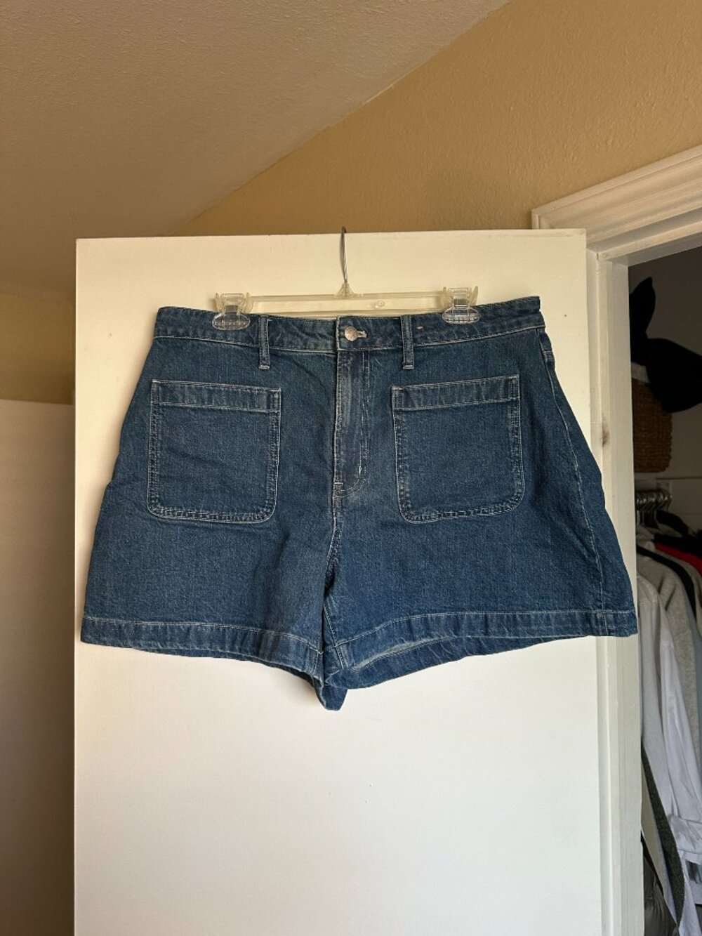 Size 31 Madewell High Rise Curvy Denim Sailor Shorts